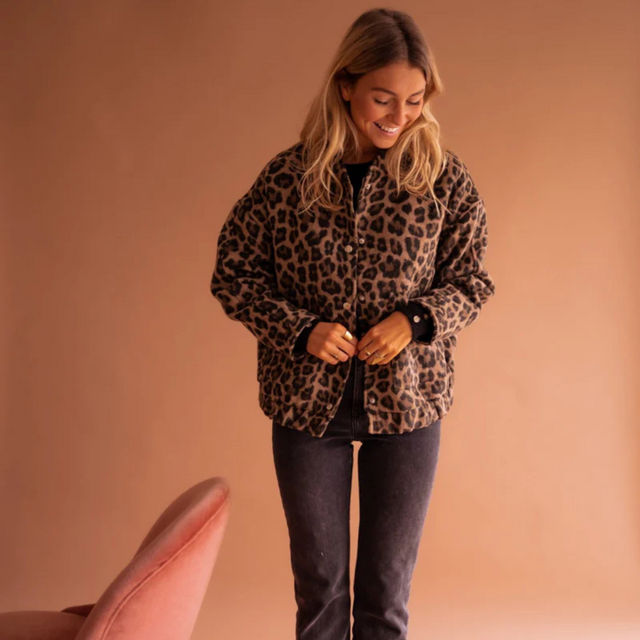 ANDREZA | CHAQUETA DE MODA CON ESTAMPADO DE LEOPARDO