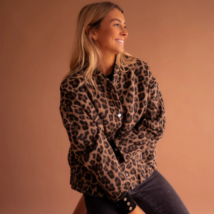 ANDREZA | CHAQUETA DE MODA CON ESTAMPADO DE LEOPARDO
