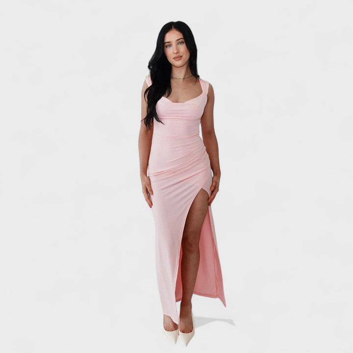 Sarella – Vestido Largo con Espalda Abierta y Lazo