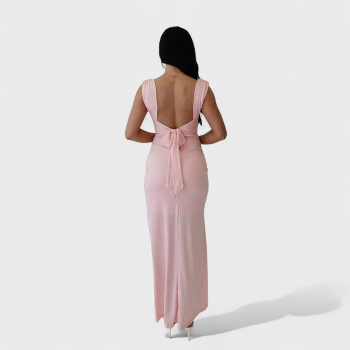 Sarella – Vestido Largo con Espalda Abierta y Lazo