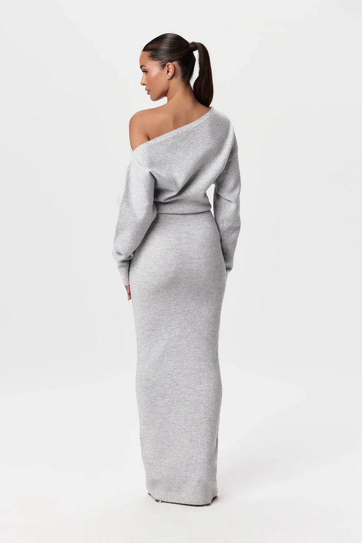 LUCÍA | VESTIDO AJUSTADO CON HOMBROS DESCUBIERTOS