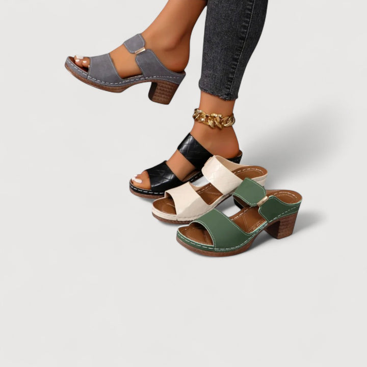 LESSA | SANDALIAS CON TACÓN BLOQUE