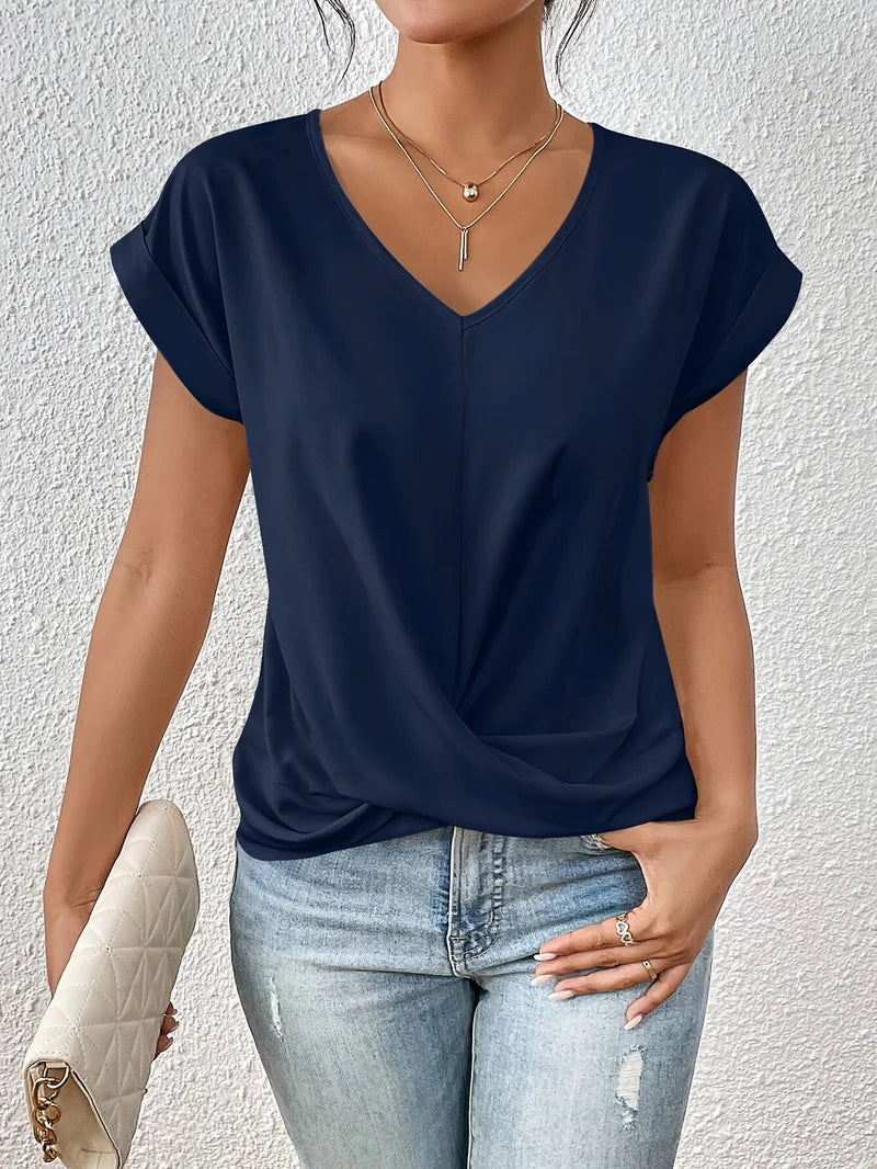 SOFÍA | CAMISETA CASUAL CON ESCOTE CORAZÓN